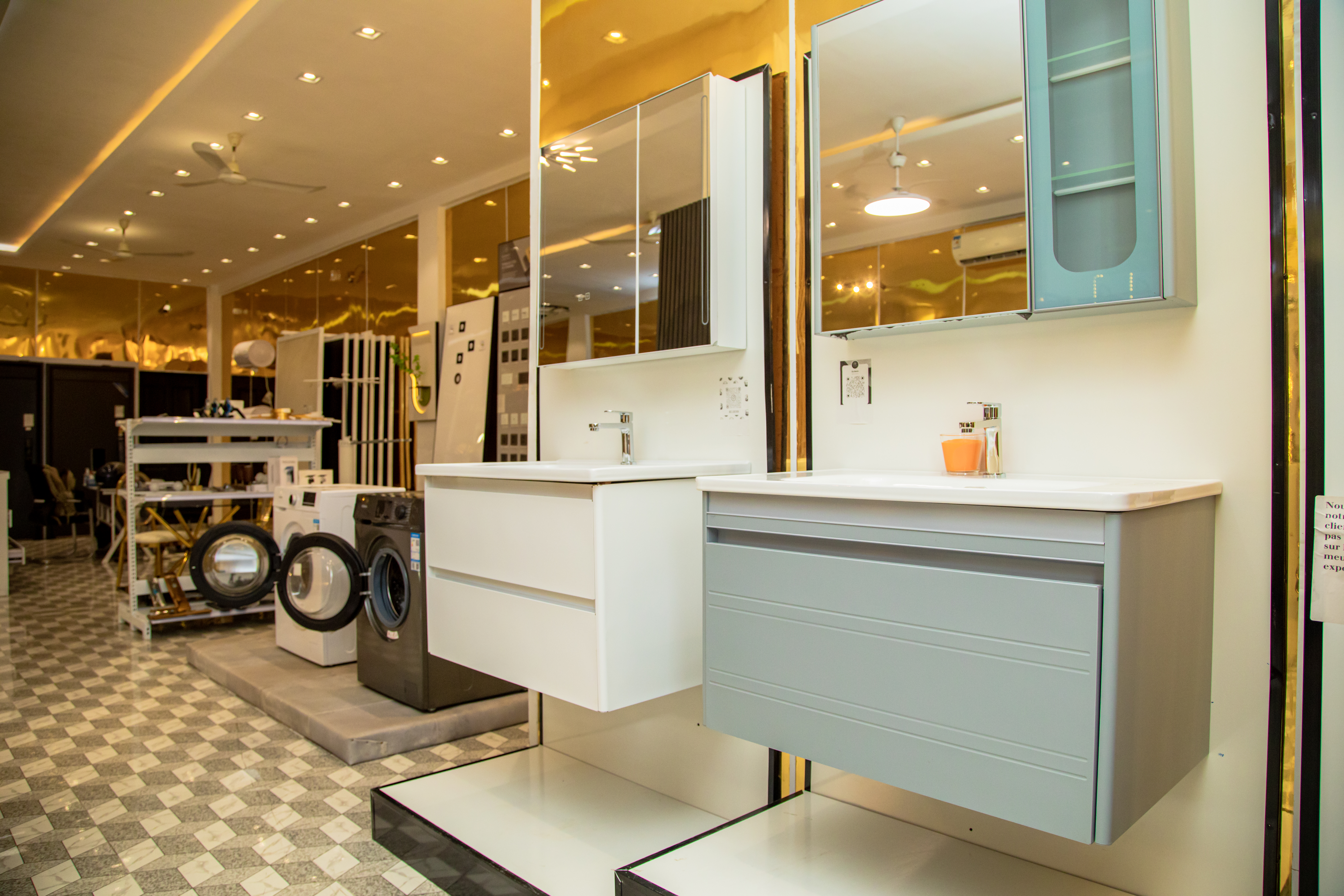 Showroom luxe - Elegant Living Space